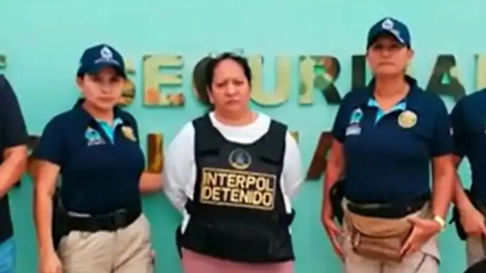 reina de la estafa